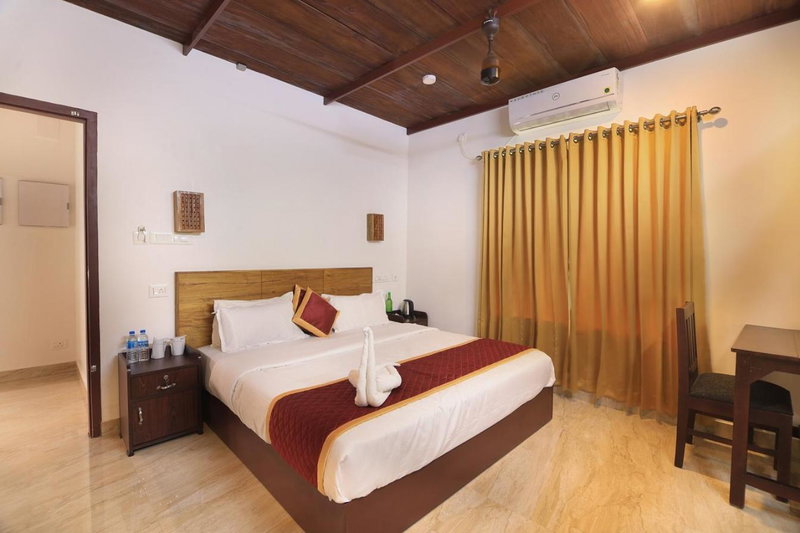 Vajra Ayurveda and Yoga Retreat, Cochin, India