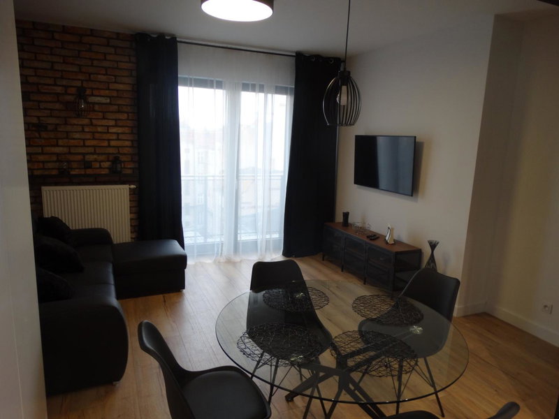 Black&White Apartment Bis - Małe Garbary 8, Poznań, Pologne