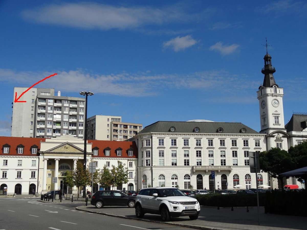 OperaApart, Polonia
