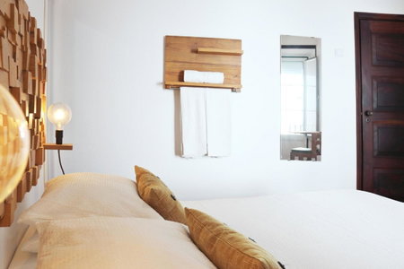 ZOETIC sustainable rooms, Évora, Португалия