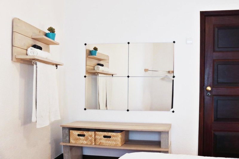 ZOETIC sustainable rooms, Évora, Португалия
