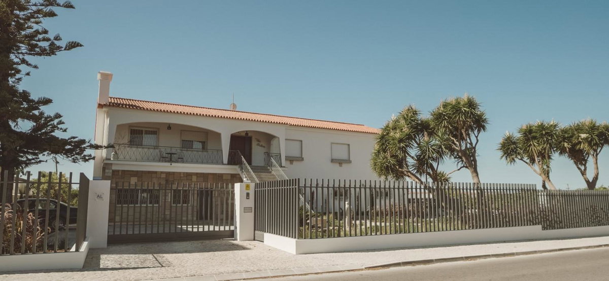 Hotel · Vila Milreu Guest House, Estói