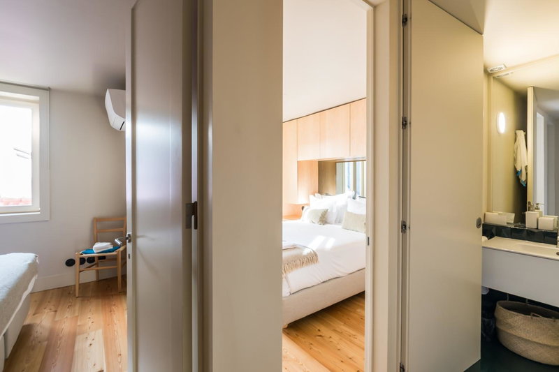 Casas na Portuguesa - Bica Chiado, Lisbon, Portugal