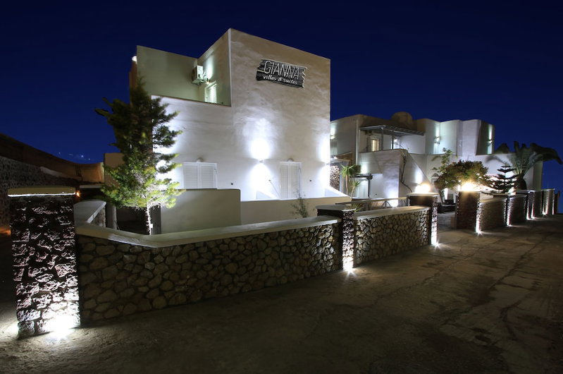 Gianna Suites, Santorini, Greece