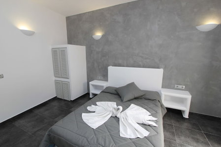 Gianna Suites, Santorini, Greece