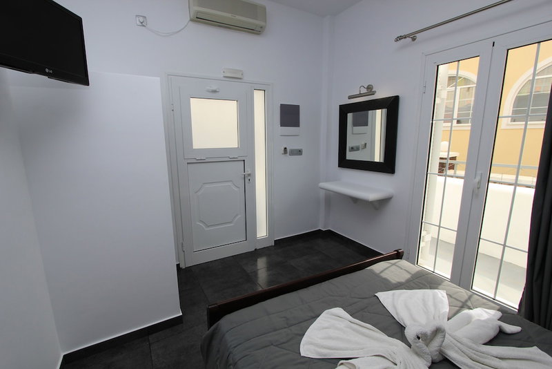 Gianna Suites, Santorini, Greece