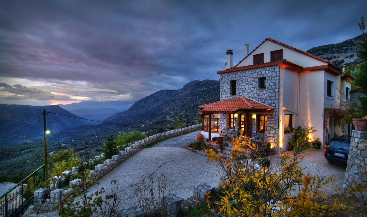Hôtel · Nefeles, Arachova