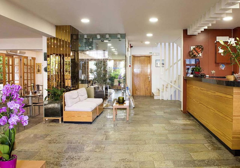 Stefanakis Hotel & Apartments, Varkiza, Greece