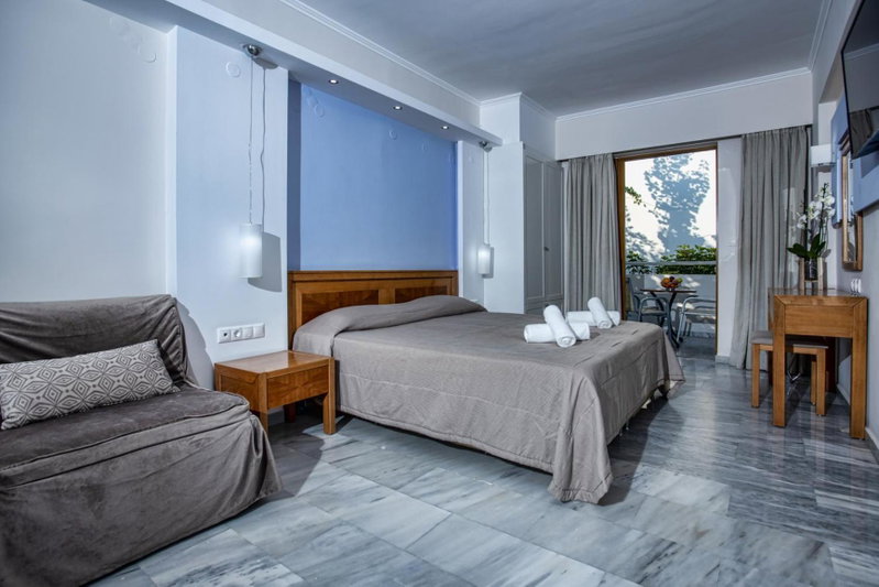 Mary Hotel & Mary Royal Suites, Platanes, Greece