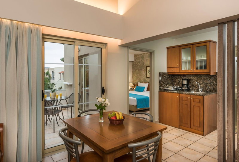 Elotis Suites, Agia Marina Nea Kydonias, Greece