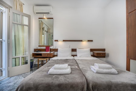 Erato Hotel, Agia Marina Aegina, Griechenland