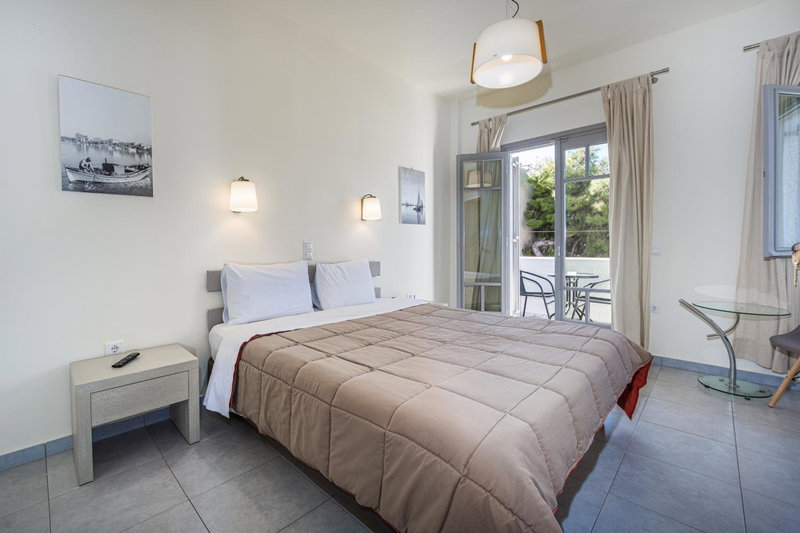 Erato Hotel, Agia Marina Aegina, Griechenland