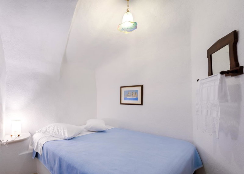Chelidonia Traditional Villas, Oia, Greece