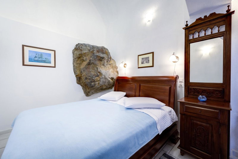 Chelidonia Traditional Villas, Oia, Greece