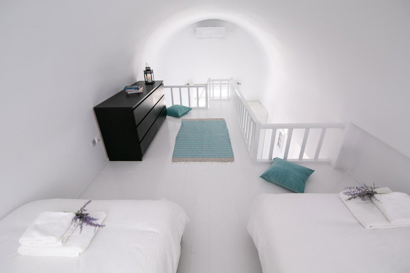 Apanomeria Boutique Residence, Oia, Greece