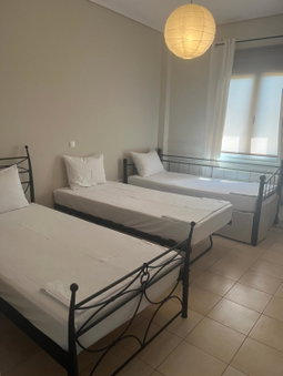ILION Air Host - near Athens International Airport, Markopoulo, Grecia