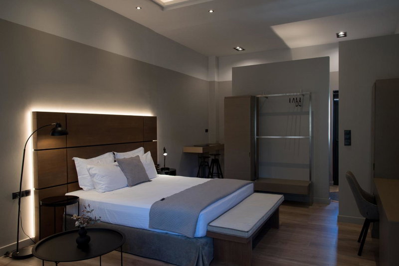 ILION Air Host - near Athens International Airport, Markopoulo, Grecia