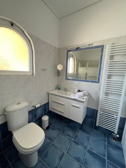 ILION Air Host - near Athens International Airport, Markopoulo, Grecia