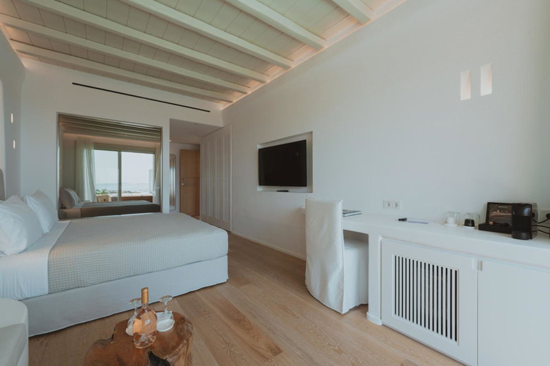 Nomia Sunset Suites Mykonos, Tagou, Greece