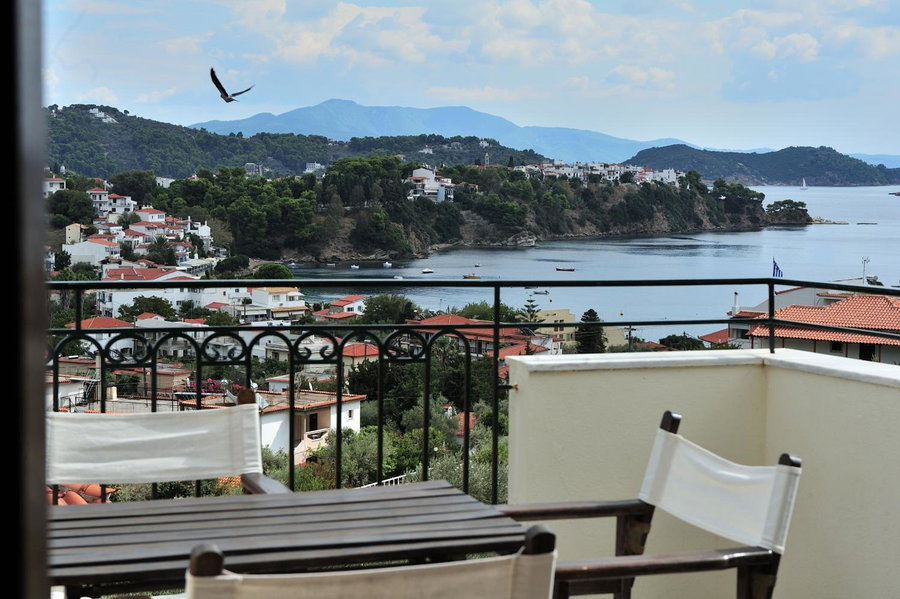 Eye Q Resort Seaview, Skiathos Town, Greece