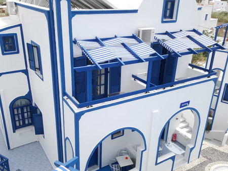 Roula Villa Studios & Apartments, Perissa, Greece