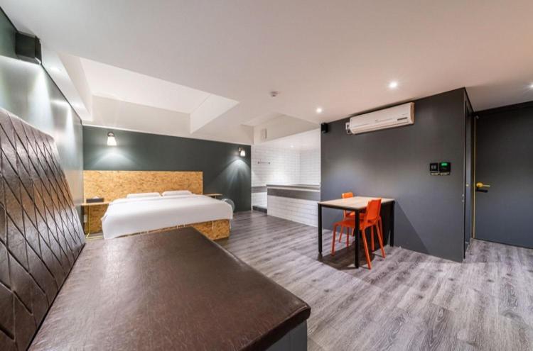 27 Hotel, Anyang, South Korea