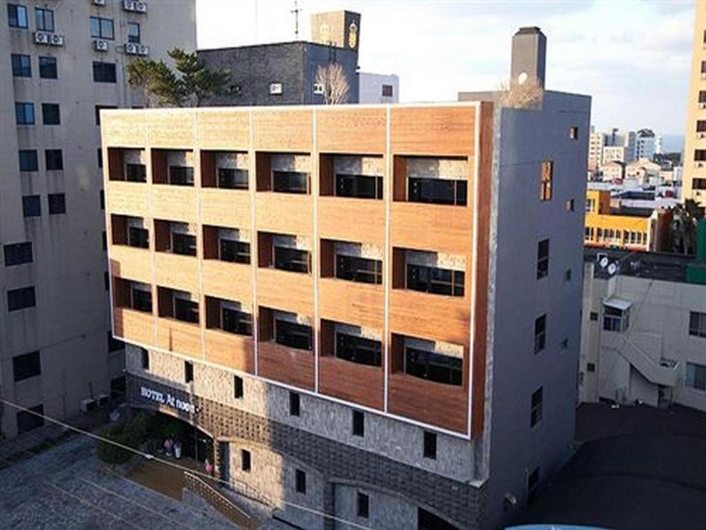 At Noon Hotel in Jeju, 대한민국