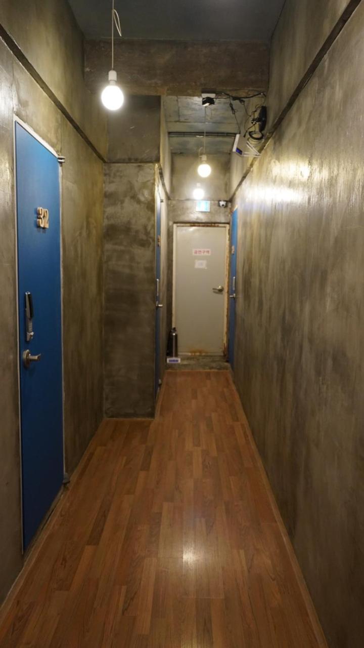 Отель · Hannahstay Women Only Guesthouse, Jeju