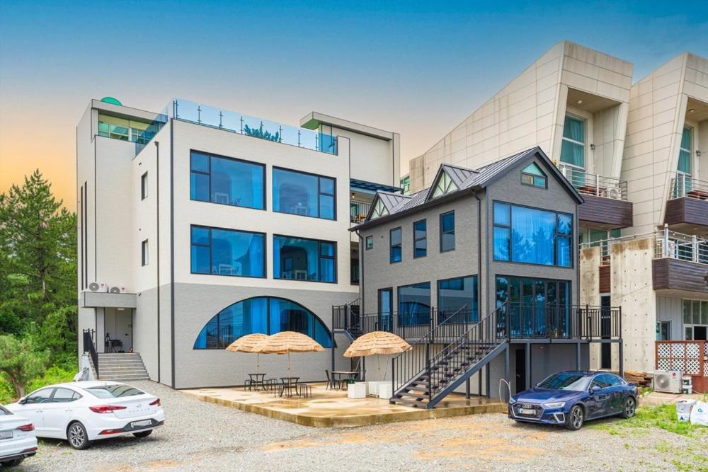 Yangyang YOLOHA Dongho Beach Branch, 대한민국