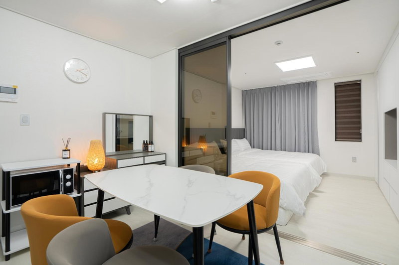 Jeju Seomun Residence Hotel, Jeju, Южная Корея