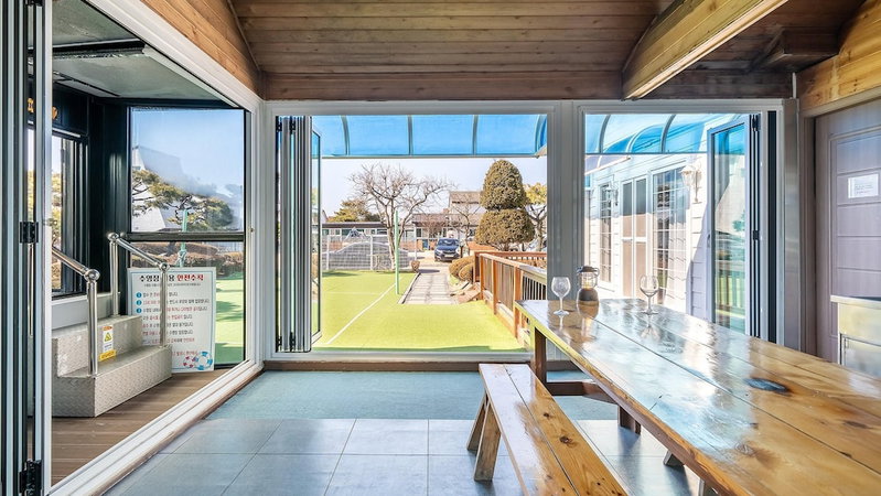 Daebudo Olive Poolvilla Pension, Ansan, South Korea