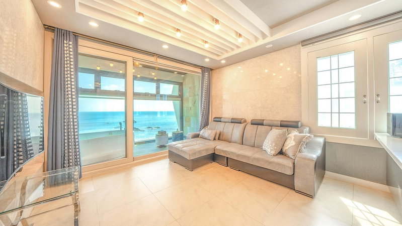Gyeongju Blue21 Poolvilla Pension, Gyeongju, Южная Корея
