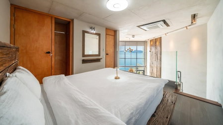 Geojedo Raonhiljo Pollvilla Pension, Geoje, Corée du Sud