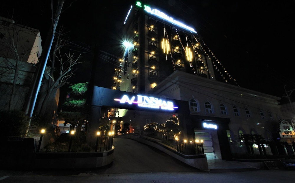 Hotel · Instar Hotel Yangsan, Yangsan