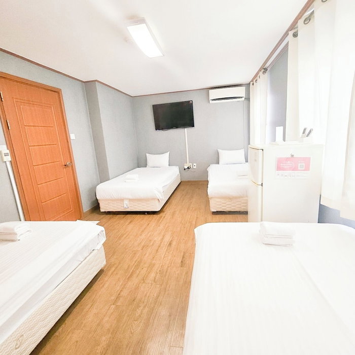 EQ Stay Hotel, Jeju City, Южная Корея