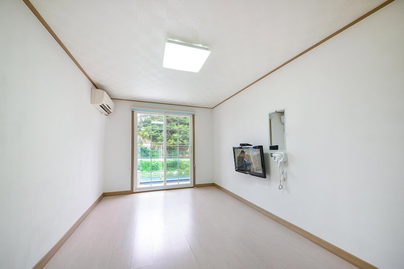 Samcheok Healingcamp Pension, Samcheok, Corea del Sur