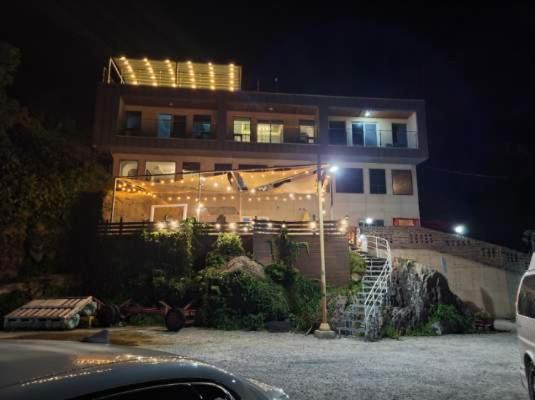 Somewhales Pension, Namhae, Corea del Sur