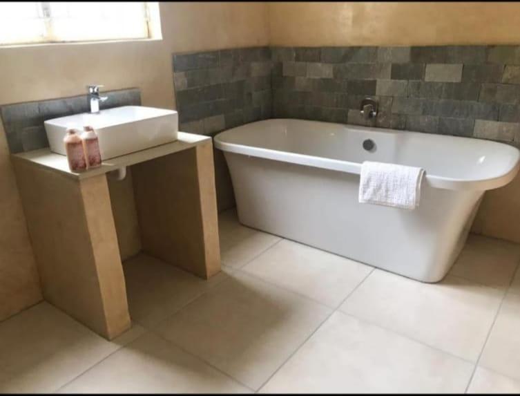 Hermanus 13 on 2nd Guest Rooms, Hermanus, Afrique du Sud