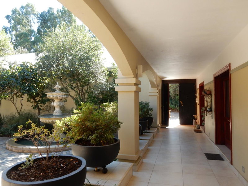 The Courtyard at La Loggia, Nottingham Road, South Africa