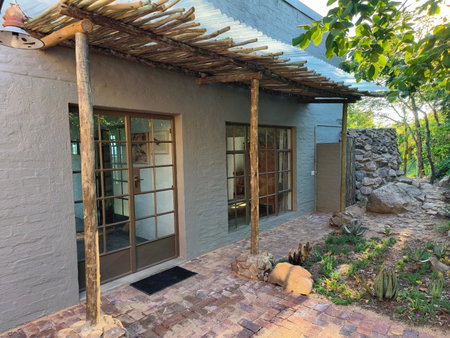 Eloff Guest House and Gallery, White River, South Africa
