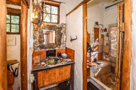 Eloff Guest House and Gallery, White River, South Africa