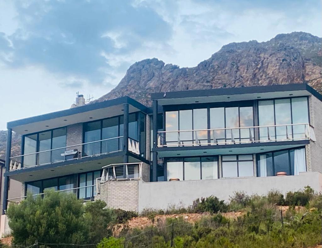 Hôtel · On the GBay Villa, Gordonʼs Bay