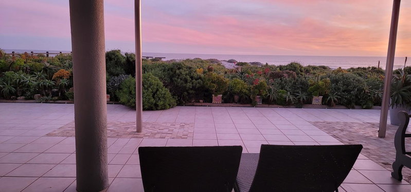 On The Beach Apartments, Yzerfontein, Южная Африка