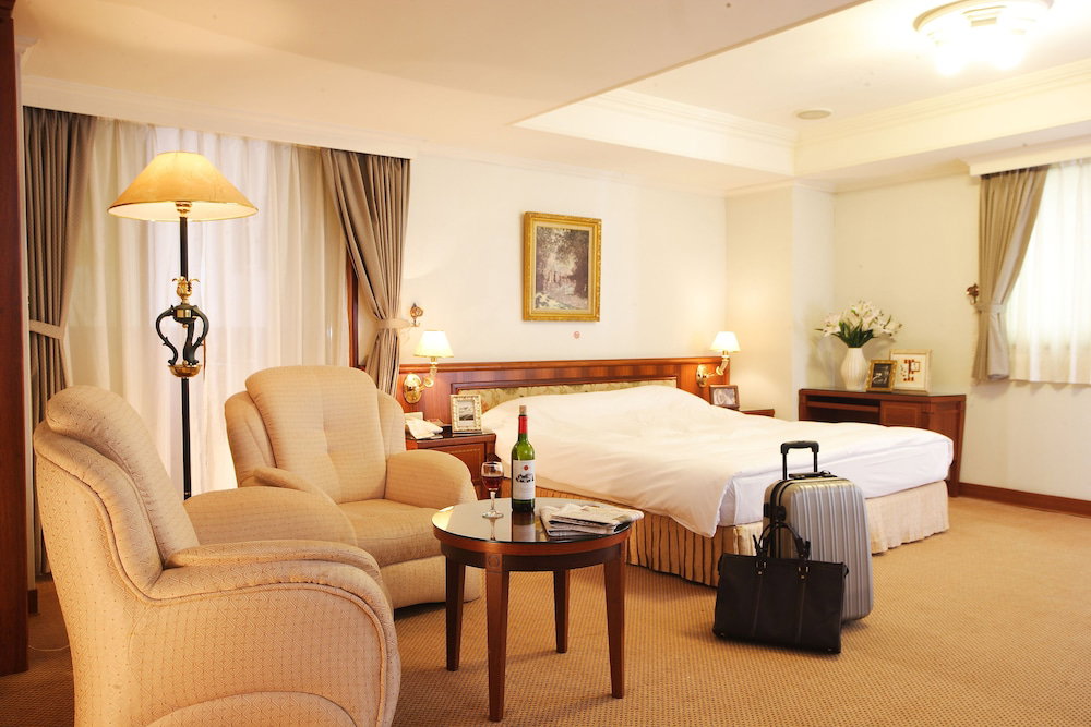 Kingdom Hotel, 台湾