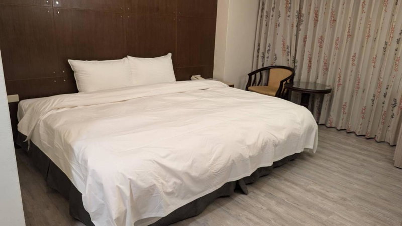 Waugh Den Business Hotel, Taichung, 台湾