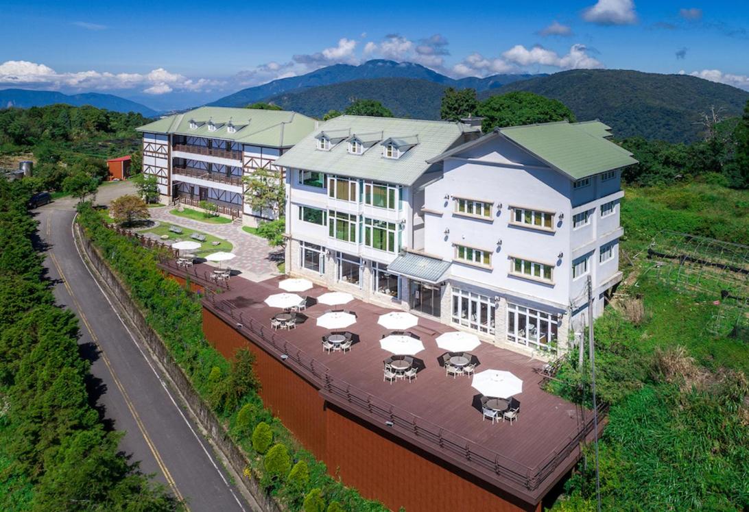 Jun Yue Hanging Garden Resort, Тайвань