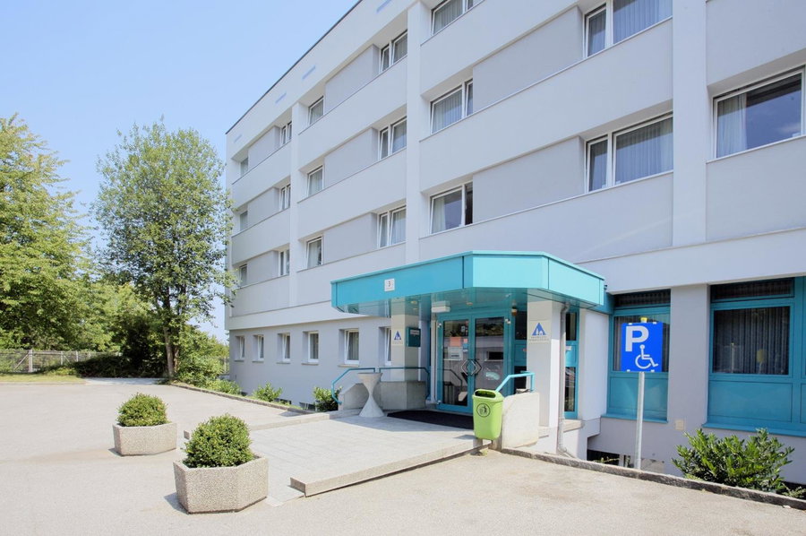 Jugendgästehaus Linz, Linz, Austria