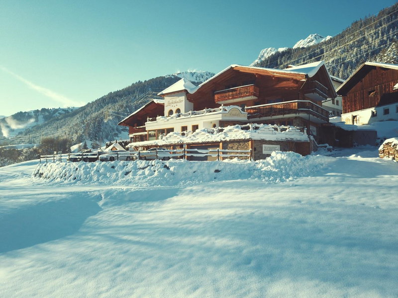 Landhaus Lechthaler, Sankt Anton am Arlberg, Austria