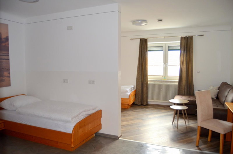 Pension zum Strell, Stockerau, Austria