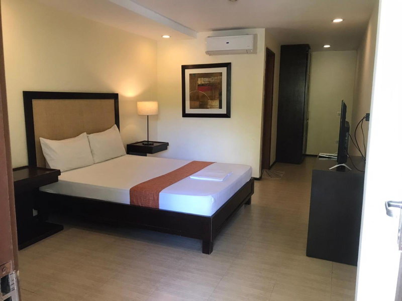 Subic Grand Seas Resort, Olongapo, Philippines